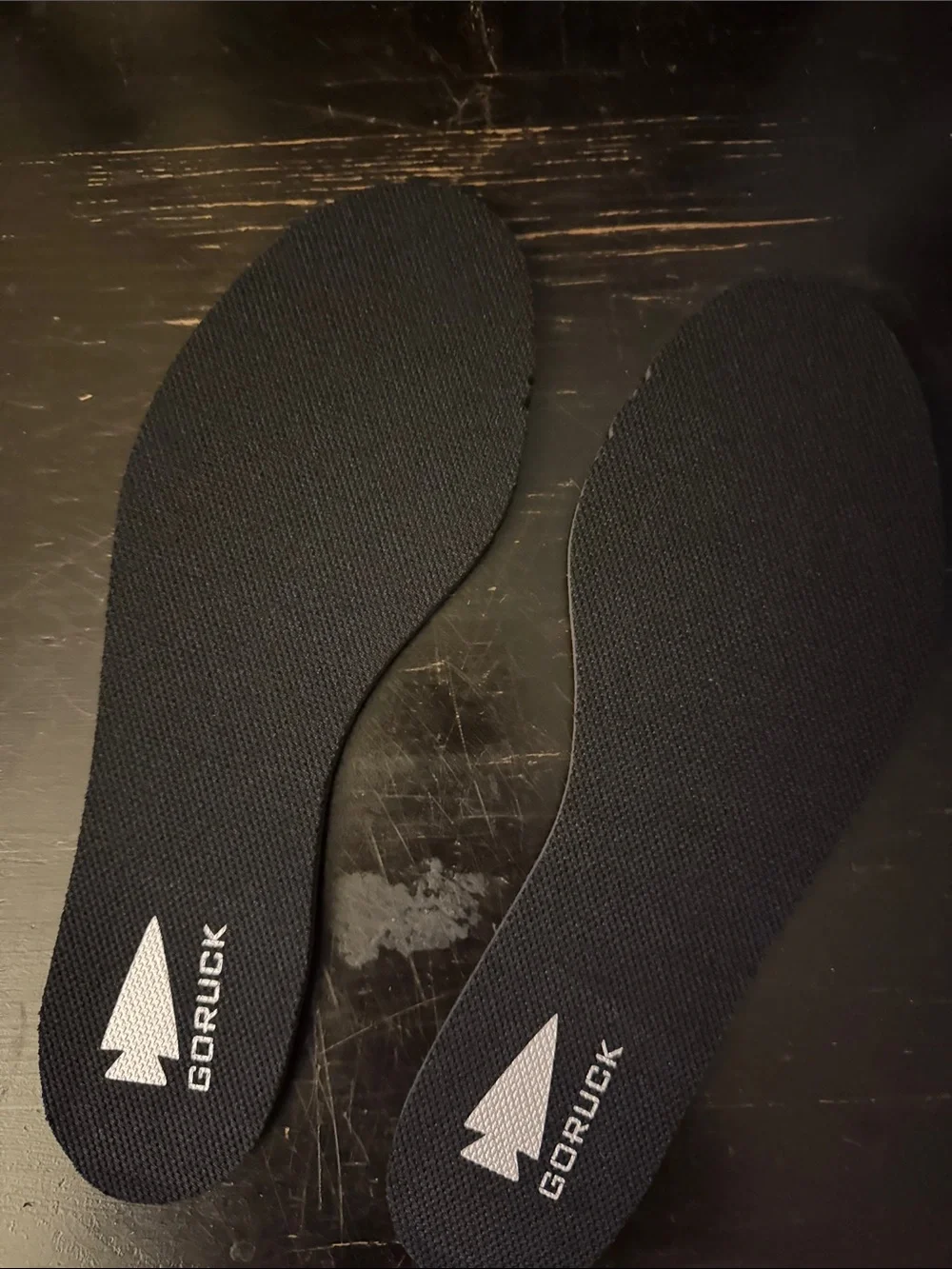 Women's Goruck trainers in Gray with Red Trim